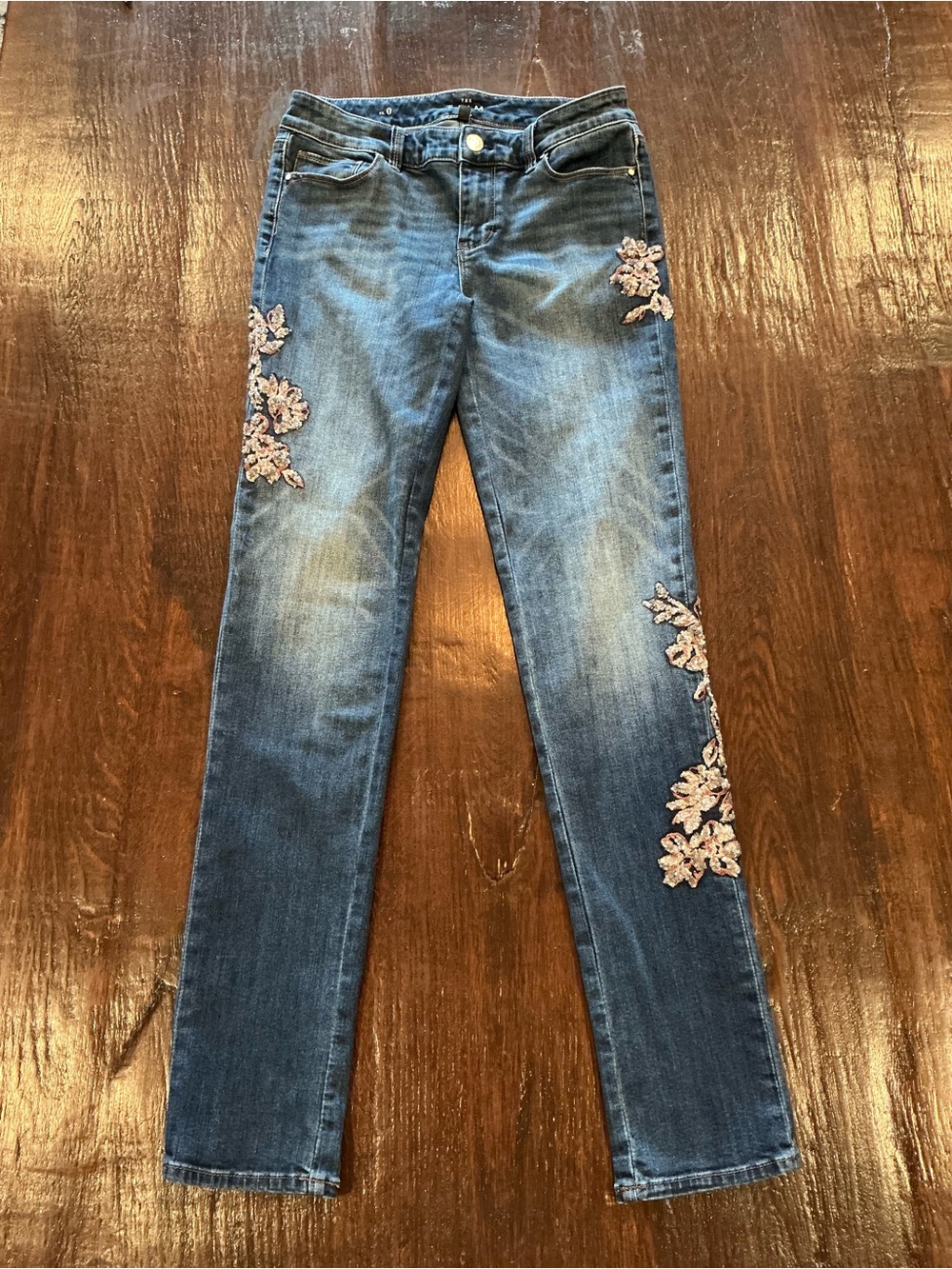 White House Black Market The Slim Floral Sequin Embroidered Jeans Size 0